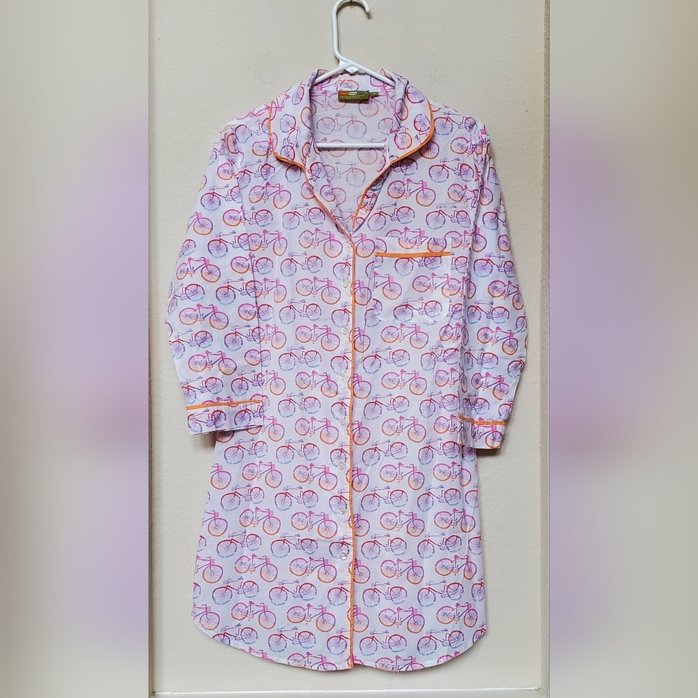 Rock Flower Paper Bicycle Button Front Sleep Shirt. Size Medium